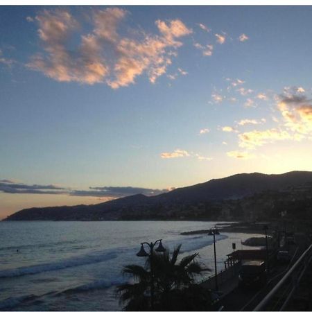 Marine Sea View Διαμέρισμα Σαν Ρέμο Εξωτερικό φωτογραφία
